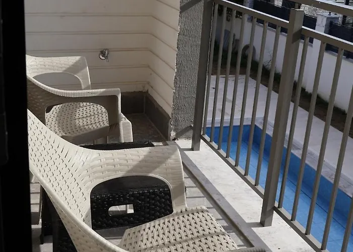 Premium With Modern And Comfortable Pool Apartment