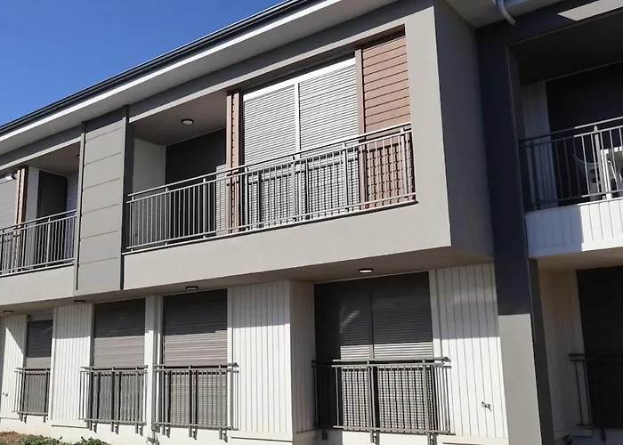 Premium With Modern And Comfortable Pool Apartment *